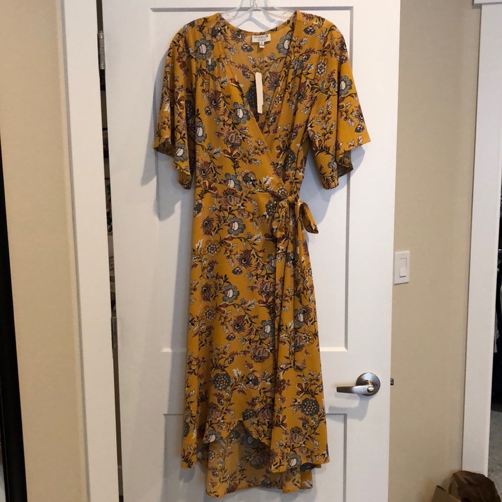 NWT Beautiful boho wrap dress